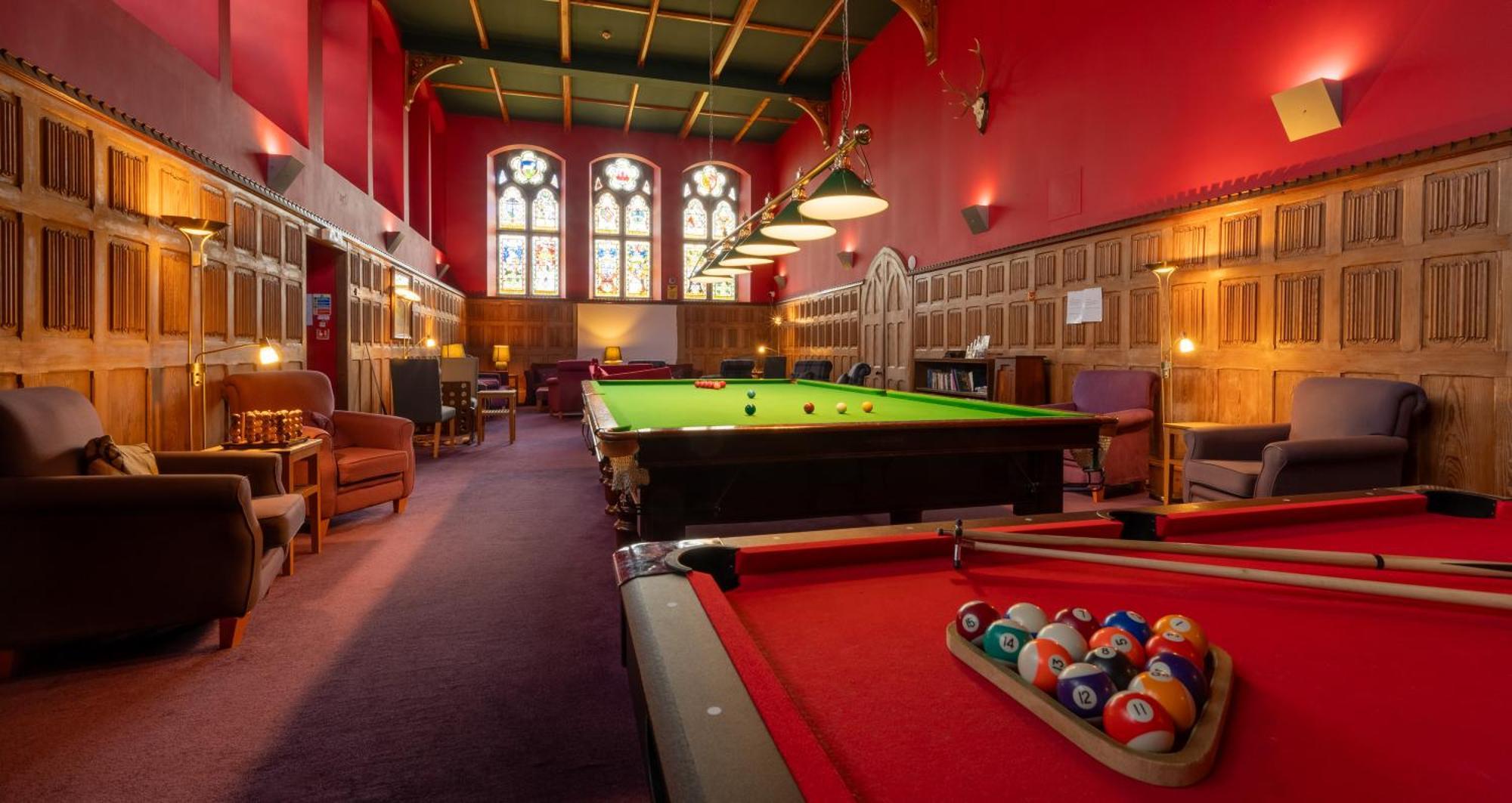 The Caledonian 3 Bedroom Self Catering Apartment In Historic Abbey Форт-Огастус Екстер'єр фото