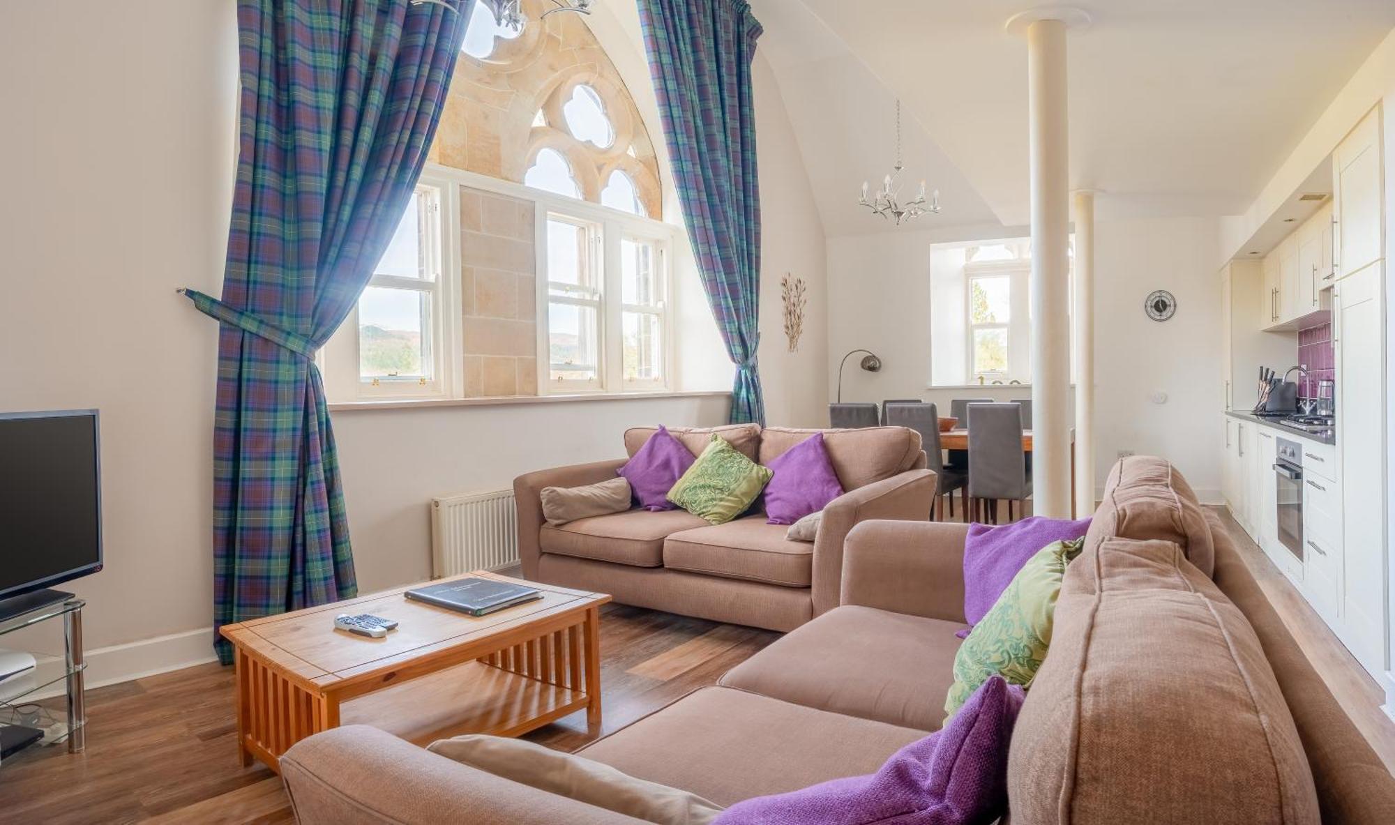 The Caledonian 3 Bedroom Self Catering Apartment In Historic Abbey Форт-Огастус Екстер'єр фото